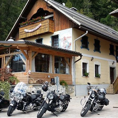 Slovenian Traditional Guest House Begunje na Gorenjskem Cameră foto